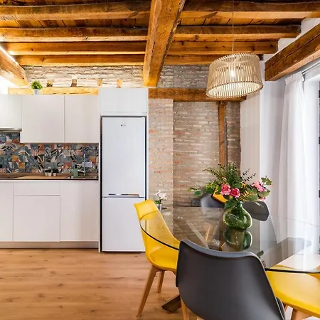 Apartment Wekey Homes Granada, Mesones *